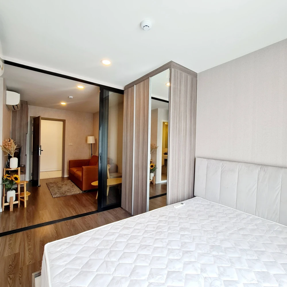 Condo for rent at The Origin Ramintra 83 Station. The unit is partitioned into separate, clearly defined zones. The price is affordable. Book now!