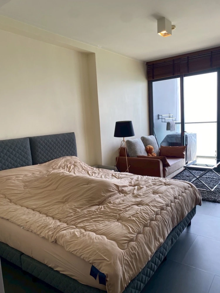 Condo Zire Wongamat for rent. Spacious and comfortable unit with complete amenities. Book now!