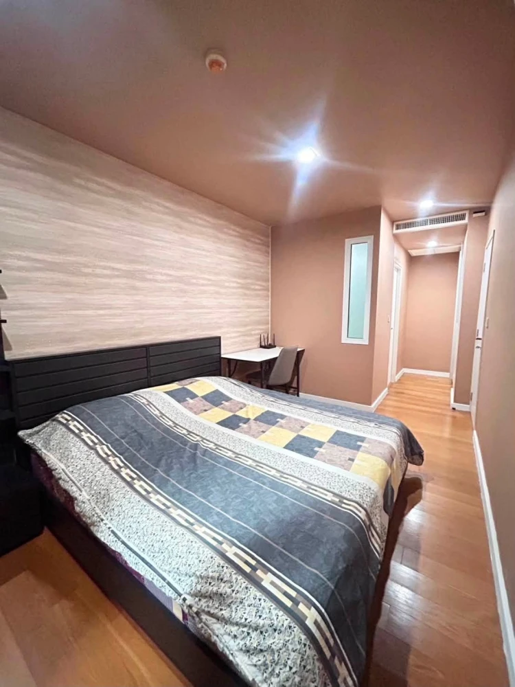 Condolette Light Convent for rent. Wallpapered throughout, fully furnished with high-quality furniture. A must-see!