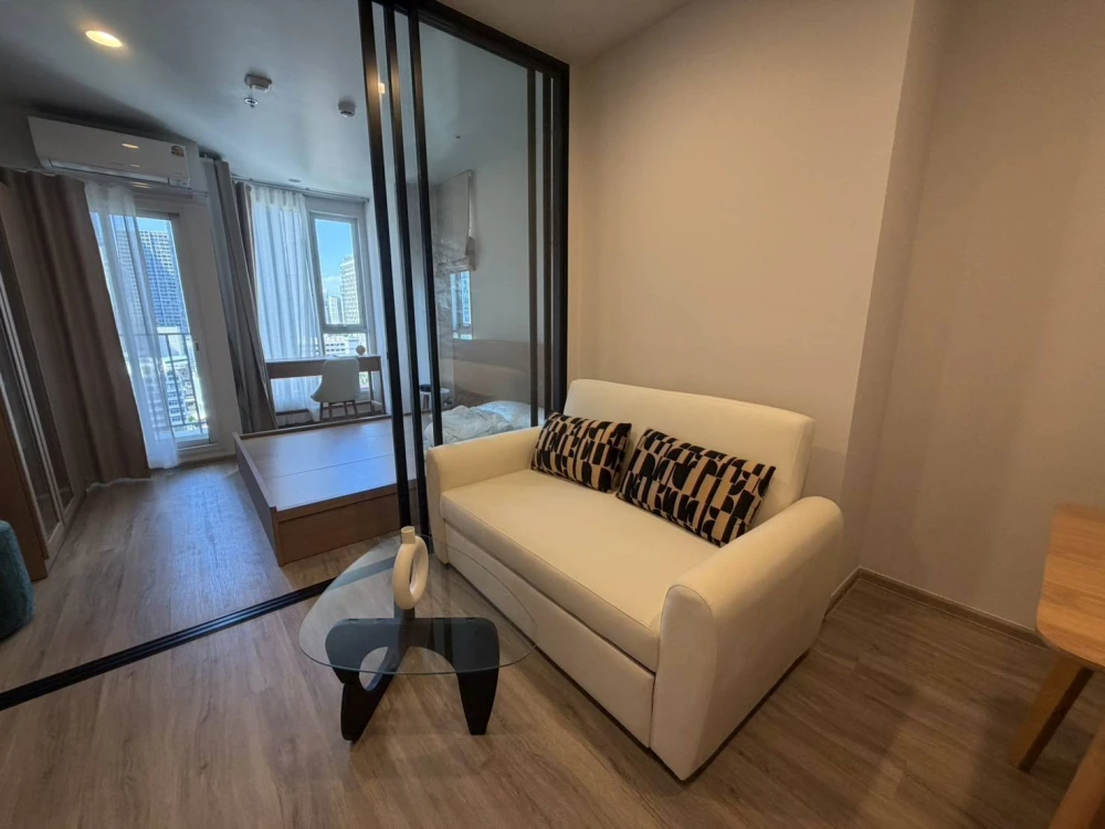 For rent: Culture Thonglor, 14th floor, corner room, fully furnished, reserve now, hurry!