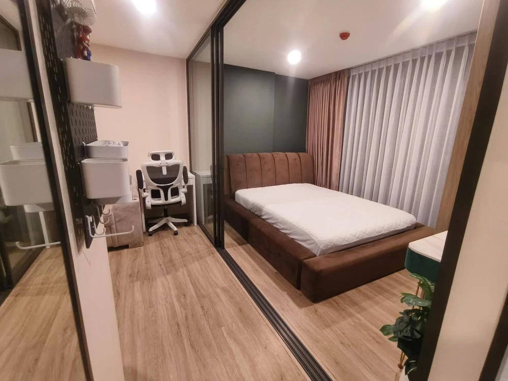 For rent: CYBIQ Rama 9 - Ramkhamhaeng 24. A comfortable room with complete amenities. Just bring your belongings and move in! Don't wait!