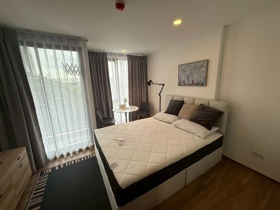 For rent: Cybiq Ratchada 32, fully furnished room, ready to move in, complete with amenities, just bring your bags and move in. Don't miss out!