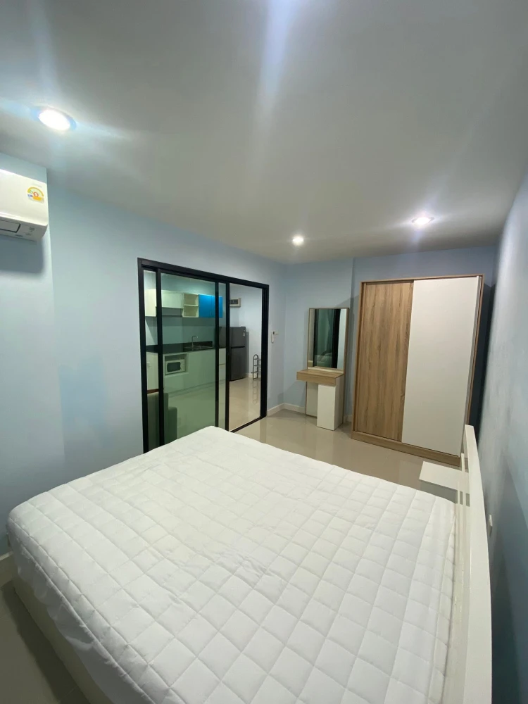Apartment for rent at D2 Bangsaen, 2nd floor. Fully furnished with all amenities. Just bring your bags and move in!