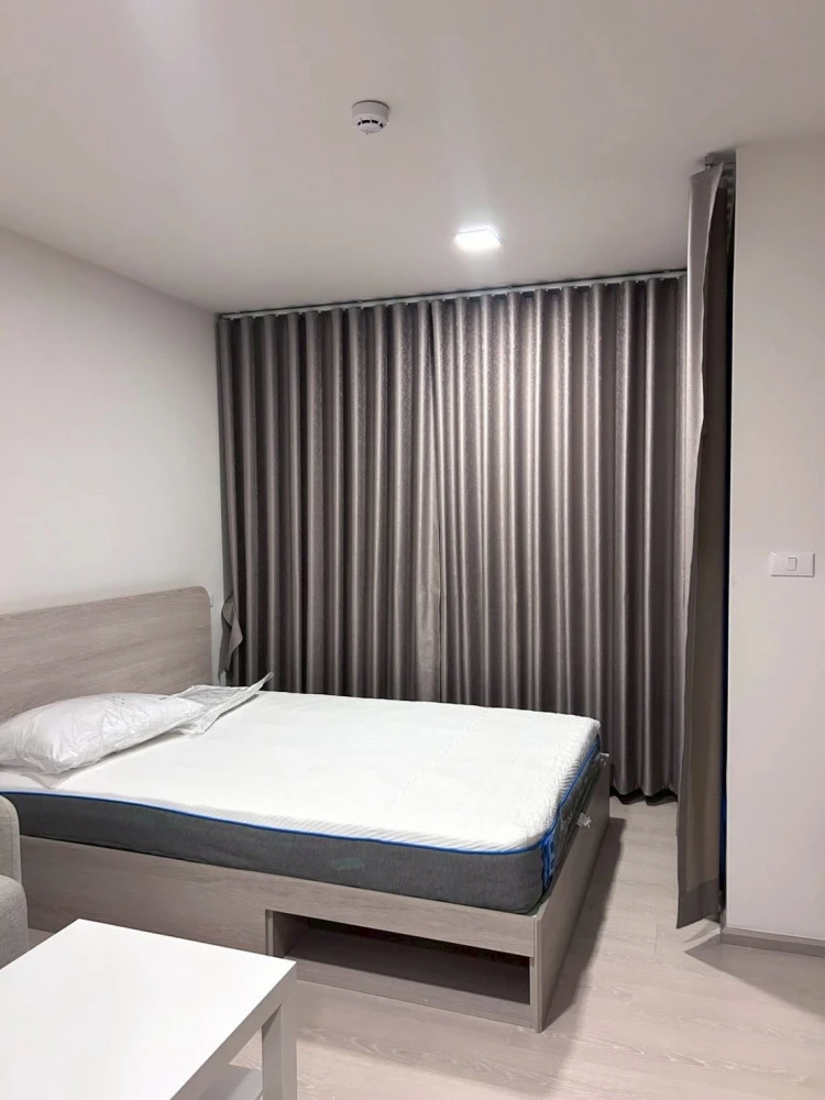 For rent: D Condo Air Ladkrabang, 1 bedroom, 1 bathroom. Fully furnished with appliances. Just bring your bags and move in!