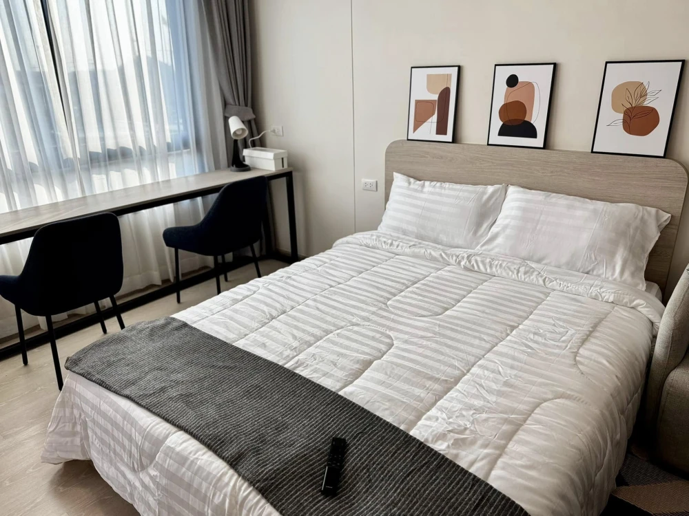 For rent: D Condo Hype Rangsit, decorated in a minimalist style, comes with a great price, hurry and reserve now.