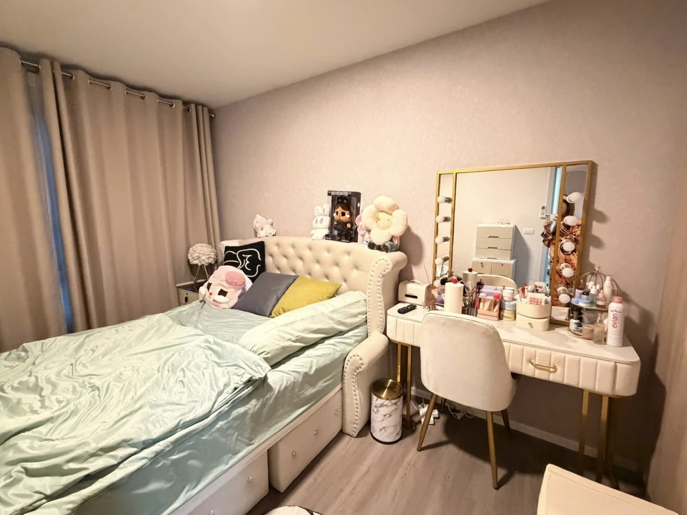 For rent: dcondo Hideaway Rangsit, 6th floor, fully furnished, nice to live in. If interested, hurry and reserve now. Urgent!