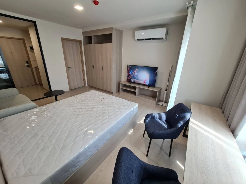 For rent: dcondo hype rangsit, 4th floor, fully furnished room, nice to live in. If interested, hurry and reserve now. Urgent!