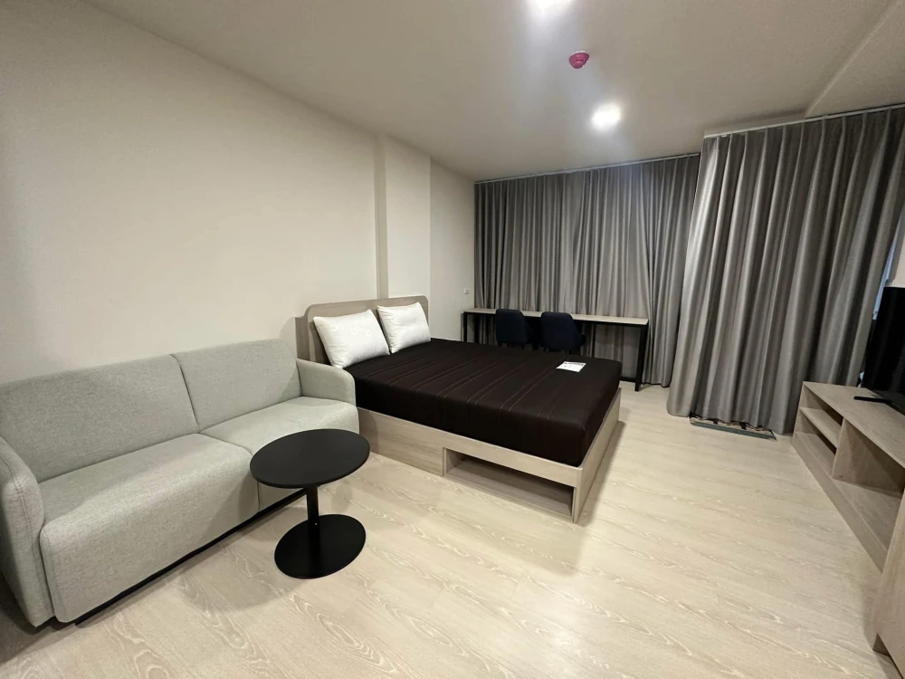 For rent dcondo hype rangsit 5th floor comes with complete decorations. Book now, don't miss it.