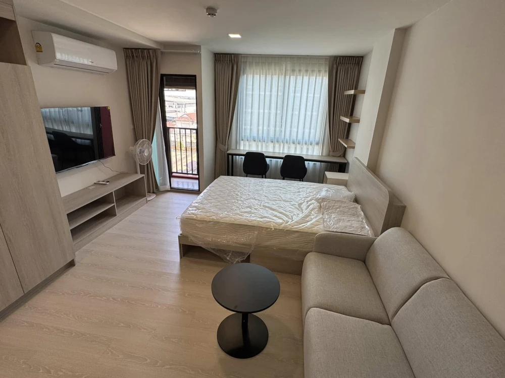For rent: DCondo Hype Rangsit, opposite Bangkok University, fully furnished, appliances included, ready to move in. You must book this.