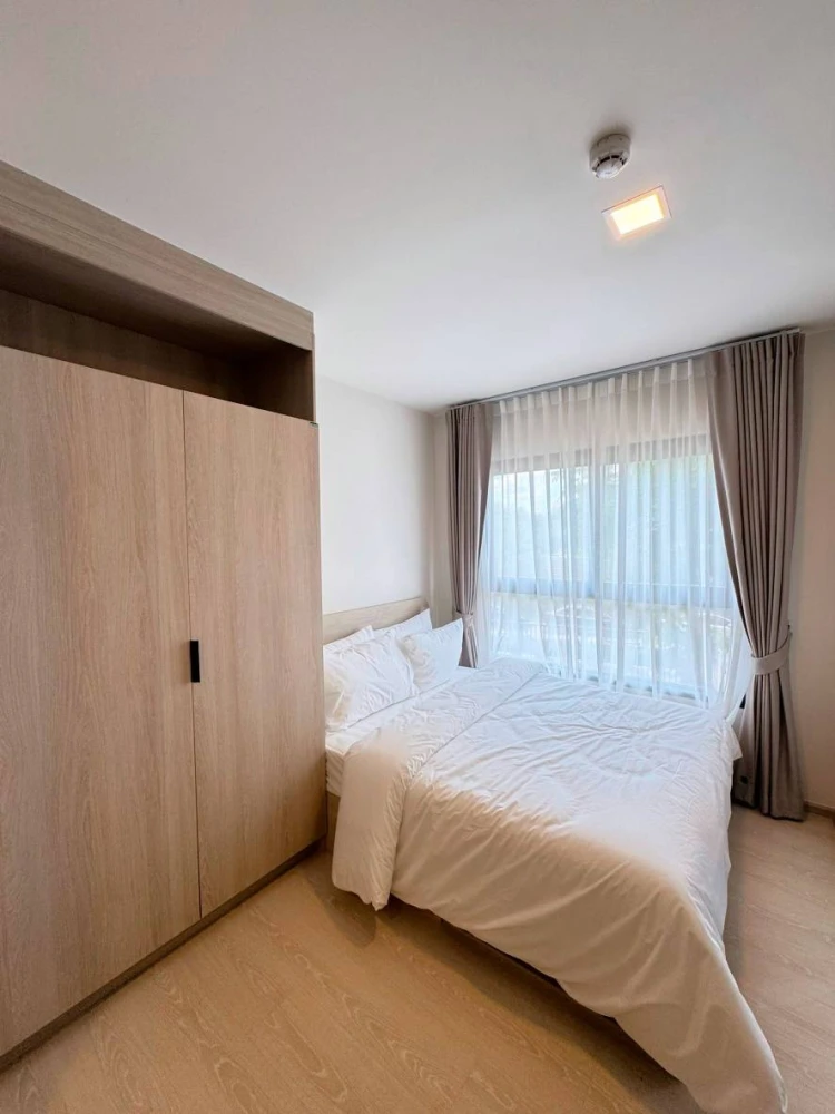For rent: dcondo Shine Rangsit, 2nd floor. Nice, fully furnished unit. Book now! Don't miss out!