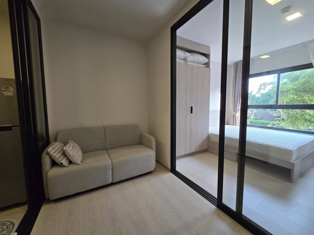 Dcondoshine Rangsit condo for rent. Rooms are partitioned into separate areas and fully furnished. Book yours today!
