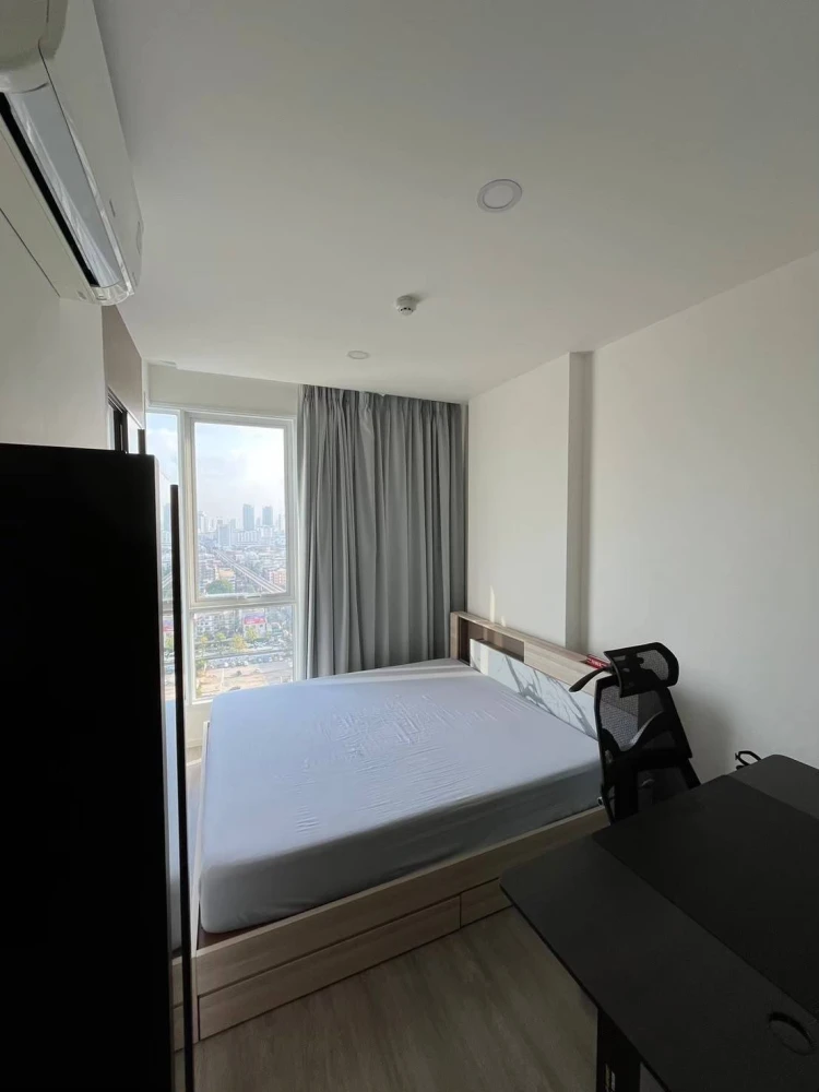 For rent: De Lapis Charan 81. A lovely room in a great location, fully furnished. You can't miss this opportunity!