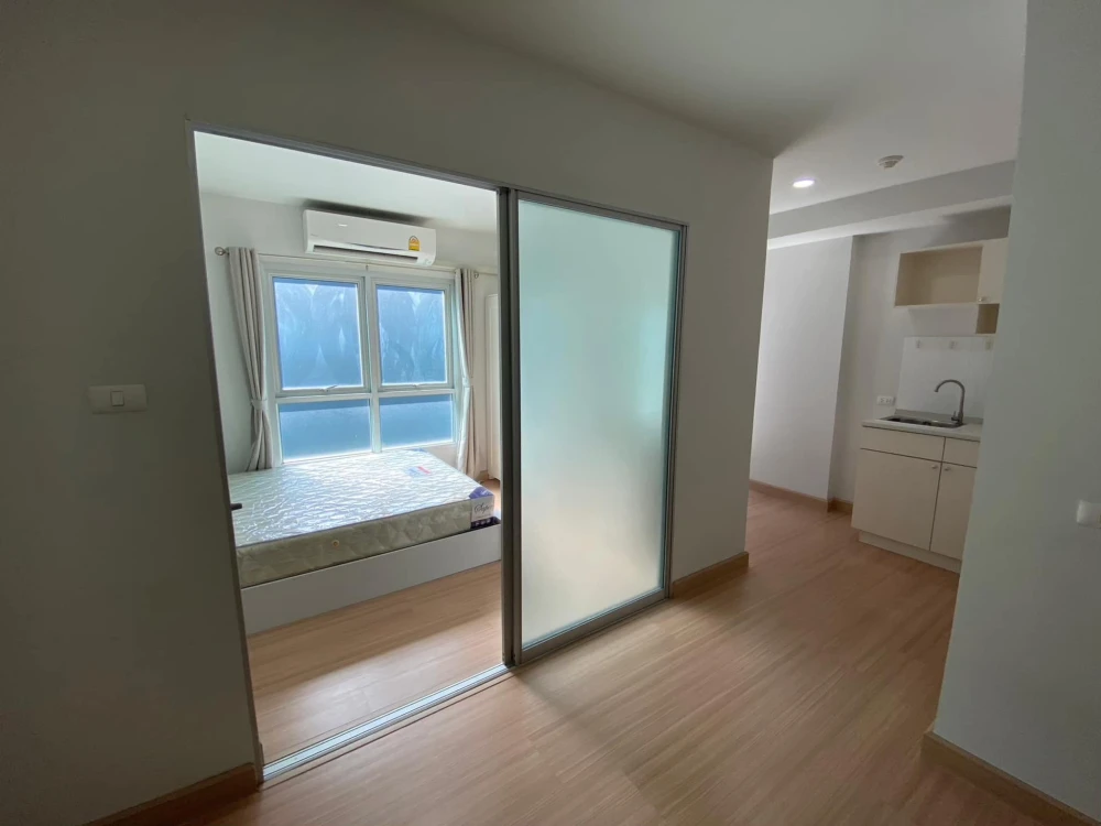 For rent: Deco Condominium, well-separated rooms, great price, everything you need here, you must book now.