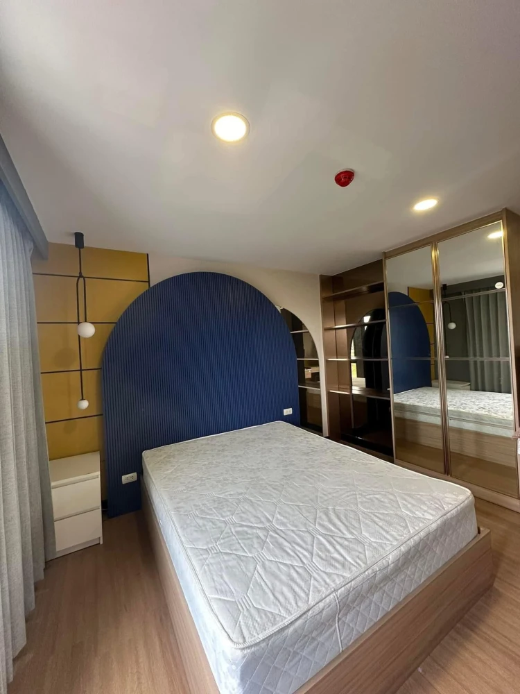 For rent: Delonix Condo Abac - Bangna. Nice room, well-built interior, affordable price. Hurry and reserve now!