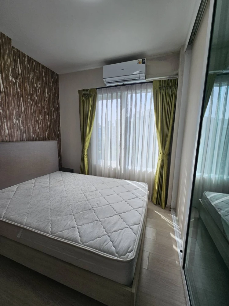 For rent: Eco Chapter one Huai Khwang, decorated in loft coffee style, convenient and complete here. Come and book now.