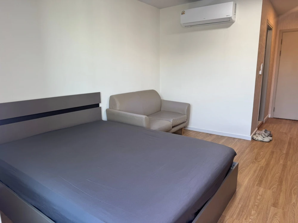 For rent: Elio DelRay, Building F, 8th floor, pool view, fully furnished + appliances, move in now, don't hesitate.