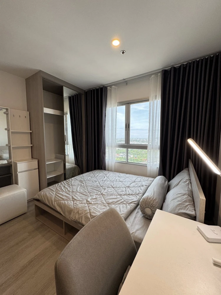 Elio Sathorn-Wutthakat for rent, high floor, ready to move in + full amenities, just bring your suitcase. Hurry and reserve before it's gone.