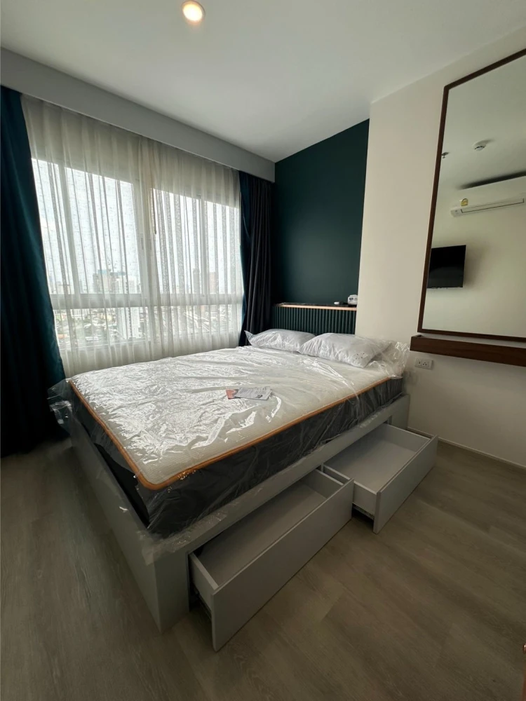 For rent: Elio Sathorn-Wutthakat. A lovely room in a prime location, with coordinated decor and complete amenities. Book now!