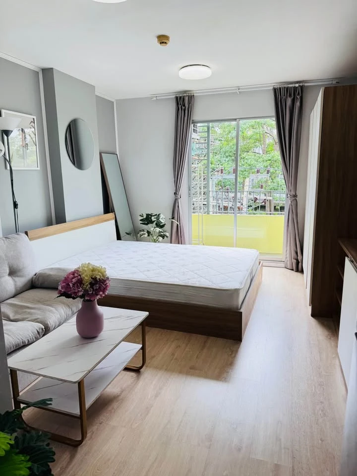 For rent: ELIO Sukhumvit 64, nice room, good location, comes with complete furniture and facilities. Book now.
