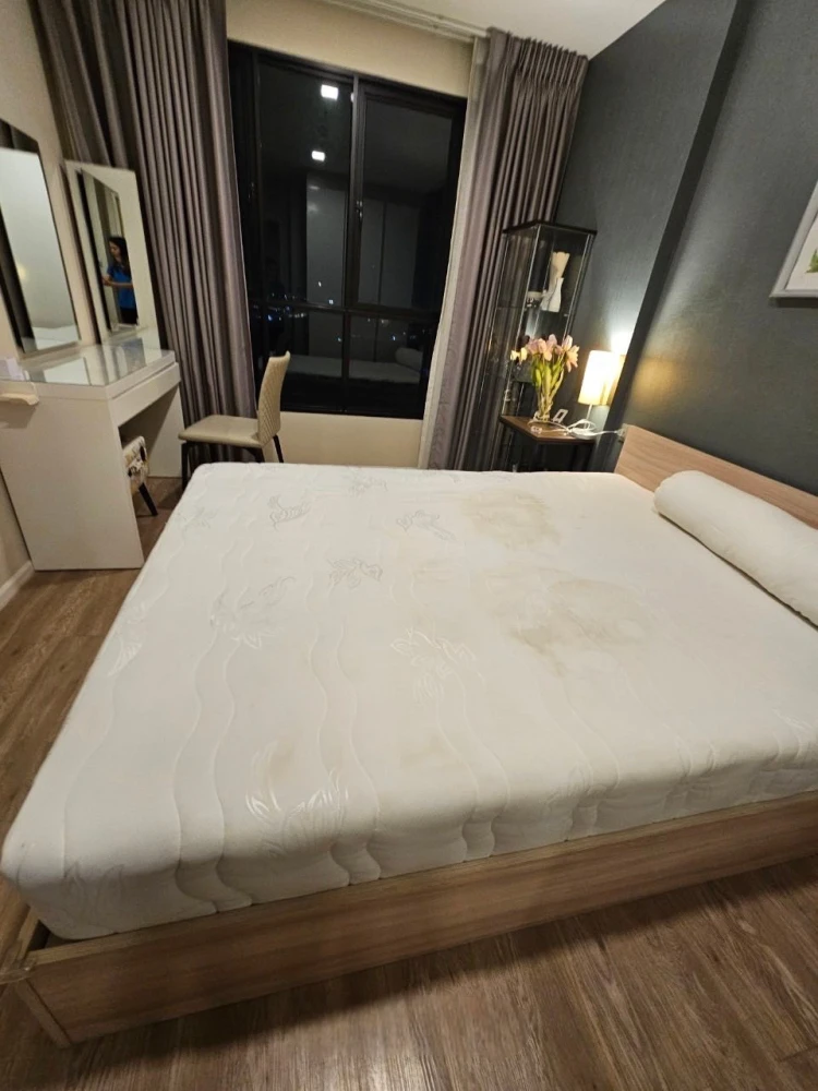 For rent Episode Phahon-Saphan Mai, 2 bedrooms, 1 bathroom, beautifully decorated room, in great condition, very worth booking.