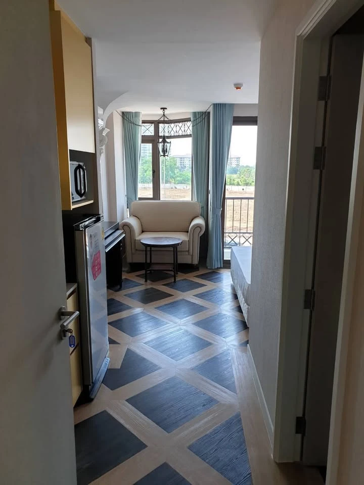 For rent: Espana Condo Resort Pattaya, fully furnished room, ready to move in immediately, book now, hurry!
