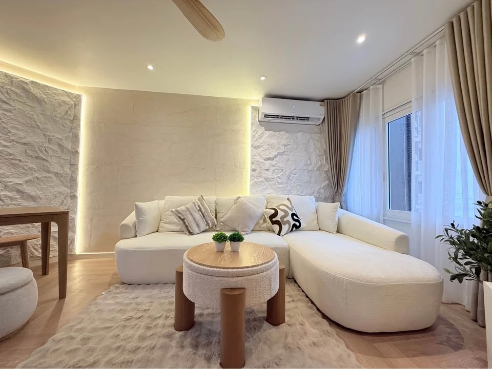 Fortune Condo Town for rent, beautifully decorated room, lots of usable space, great location, hurry and reserve now!
