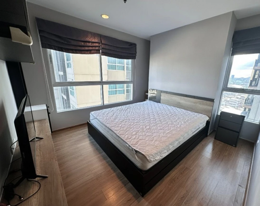 Condo for rent: Fuse Chan Sathorn, large room, city center, convenient transportation, ready to move in.