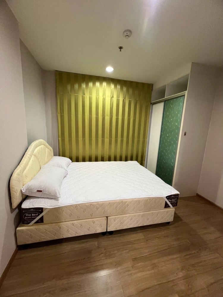For rent: Fuse Chan Sathorn. Nice, spacious room with full furnishings. Book now!