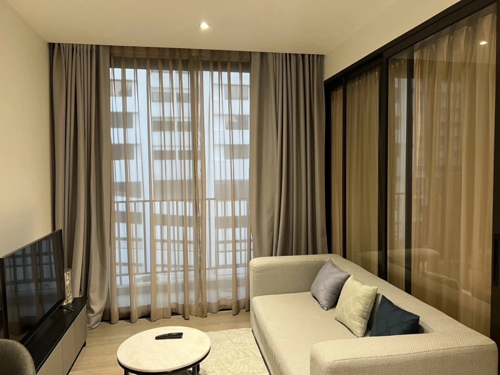 For rent: FYNN Asoke, 6th floor. Nice, fully furnished unit. Book now! Don't miss out! Hurry!
