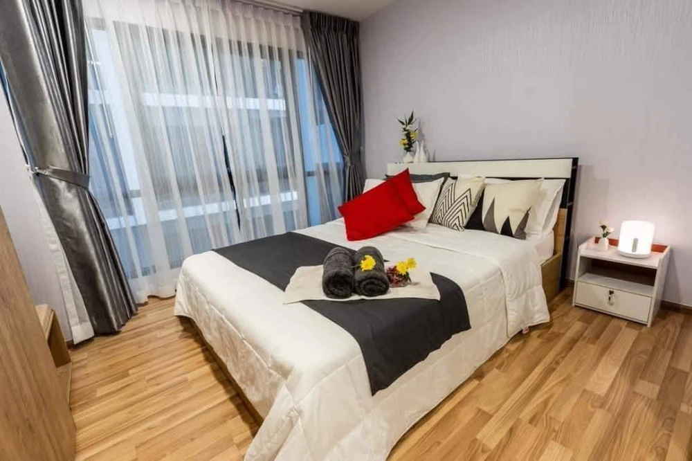 For rent: Green Ville Sukhumvit 101, Building A, 4th floor, fully furnished, just bring your bags and move in.