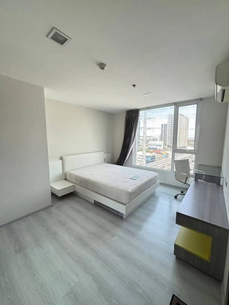 For rent: Grene Chaengwattana, a nice room, spacious, fully furnished. Hurry and reserve now, the last room left!