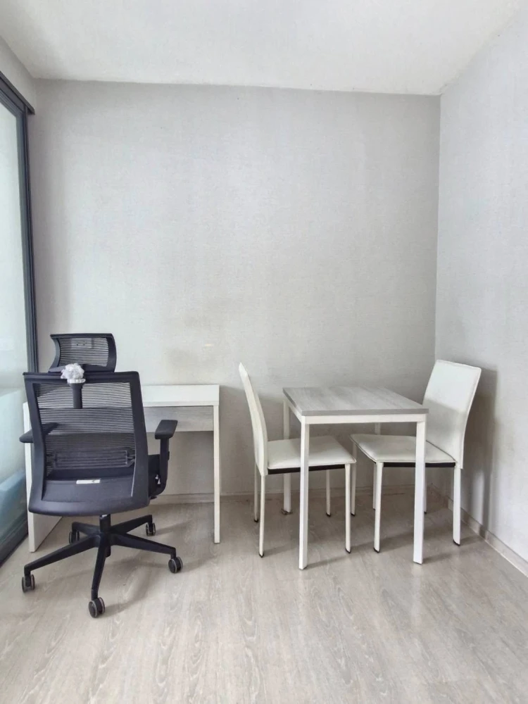 For rent: Grene Donmuang-Songprapha, a nice room with nice wallpaper, fully furnished, don't miss it.