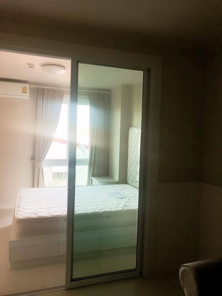 Groovy Sriracha for rent, a nice room with complete furniture and amenities. Don't miss it!