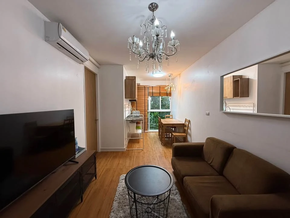 For rent: Haven Phahon Yothin, 1st floor, with balcony, pool access from the bedroom, garden view from the living room. You will regret it if you miss