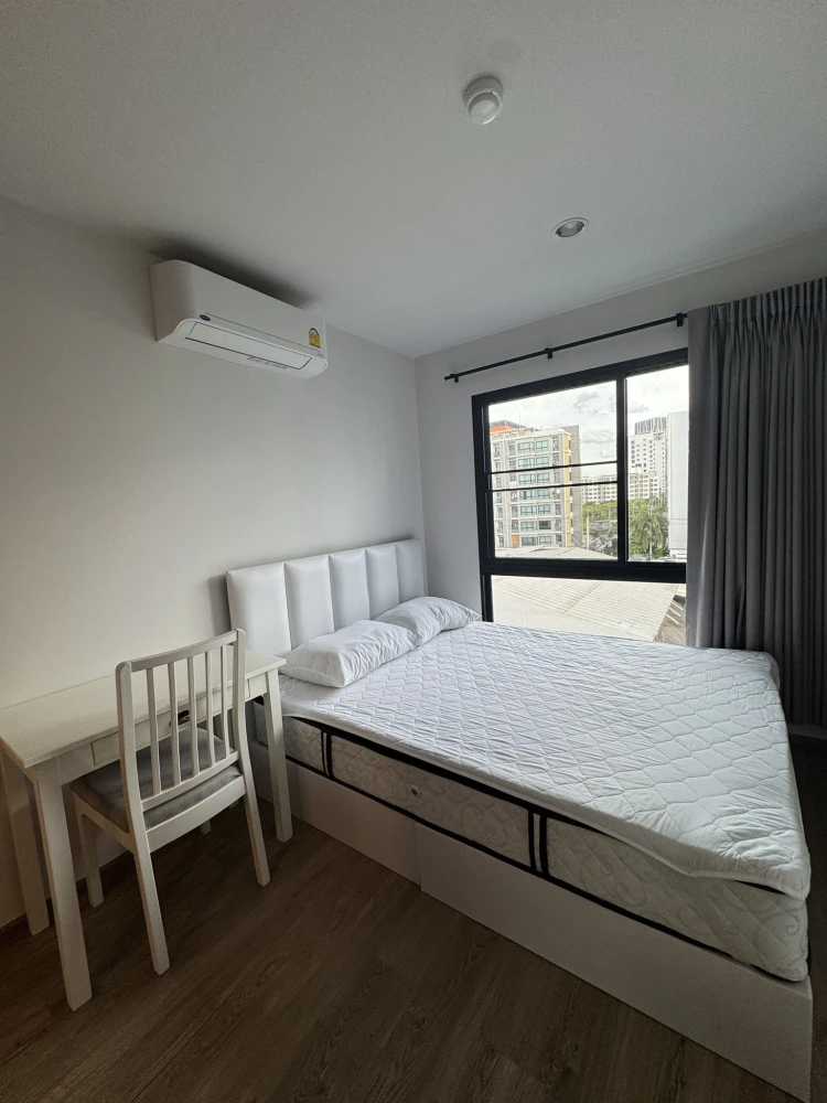 For rent HI Chaengwattana 19 Condo, a nice room, comes with complete furniture. Don't miss out on this great deal.