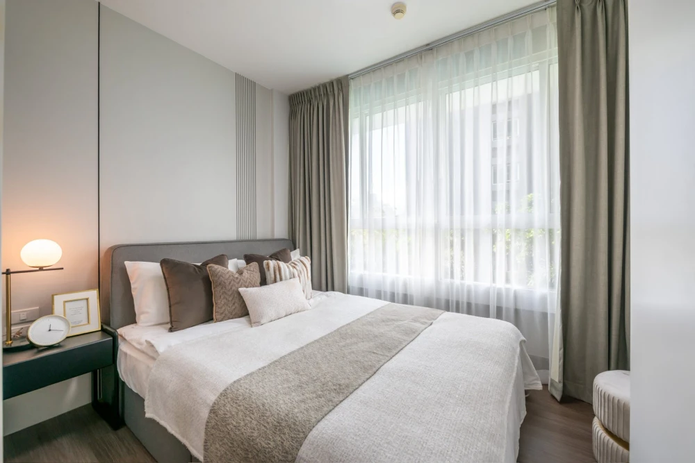 For rent: I-BIZA condominium RCA. Modern style unit with premium furniture, closed kitchen, corner unit, quiet, north-facing, stays cool all day. Don'