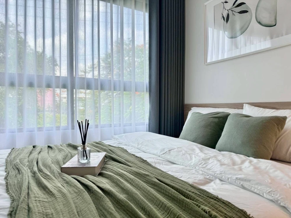 For rent: I Condo Activ Pattanakarn, fully furnished unit with complete amenities. Book now, don't miss out!