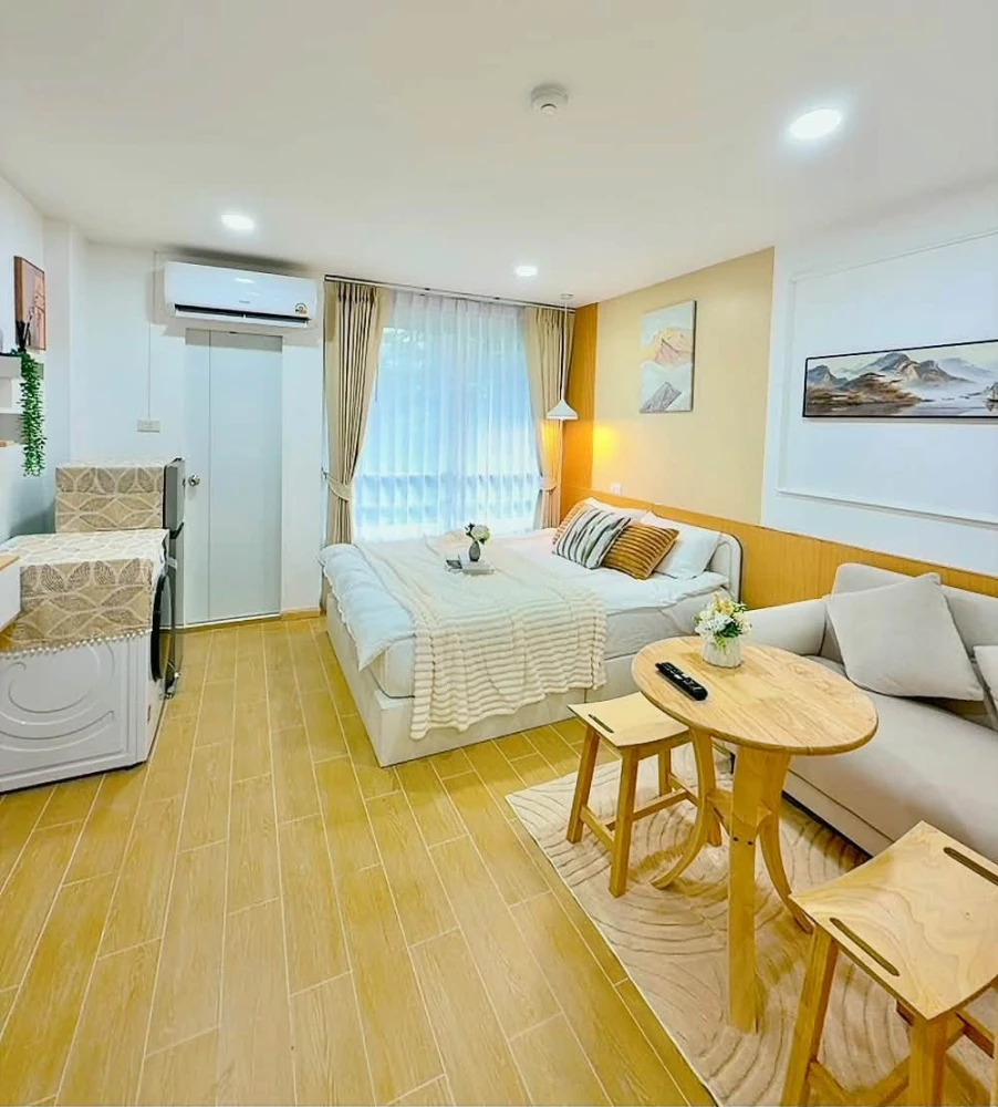 For rent: i-HOUSE Laguna Garden RCA, beautifully decorated room with minimalist built-in furniture. Move-in ready!