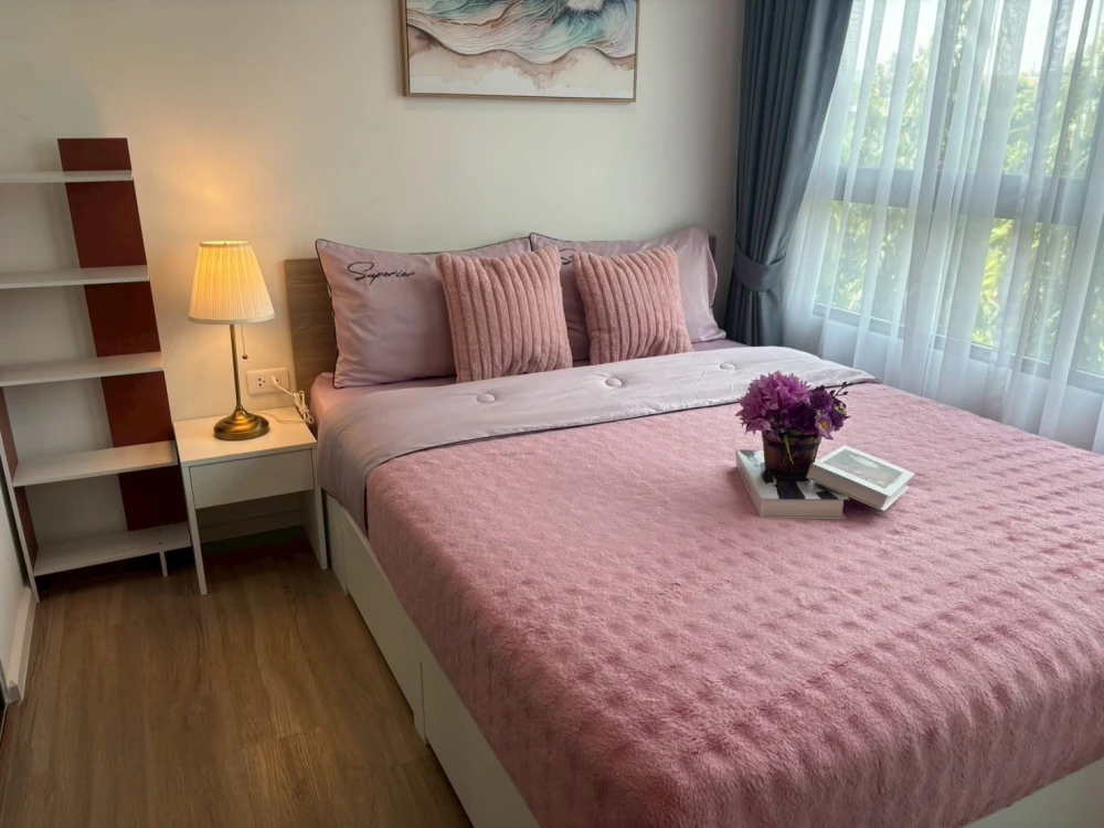 For rent: iCondo Active Phatthanakan. Beautifully decorated room, great location, convenient transportation. Don't miss out!