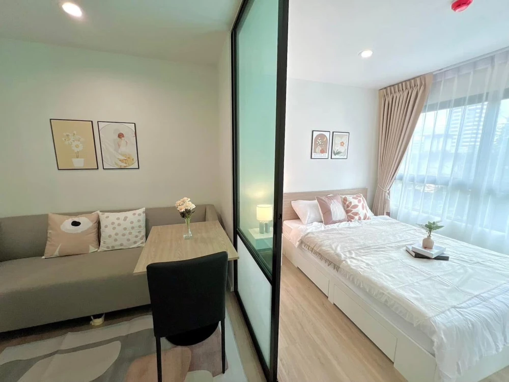 For rent: iCondo Active Phatthanakan, beautiful room number, already great, decorated in a controlled tone, comes with complete furniture, book now.
