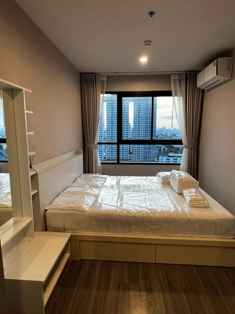 For rent Ideo Ramkhamhaeng - Lamsalee Station 1 Bedroom with bathroom in the bedroom, corner room, ready to move in immediately.