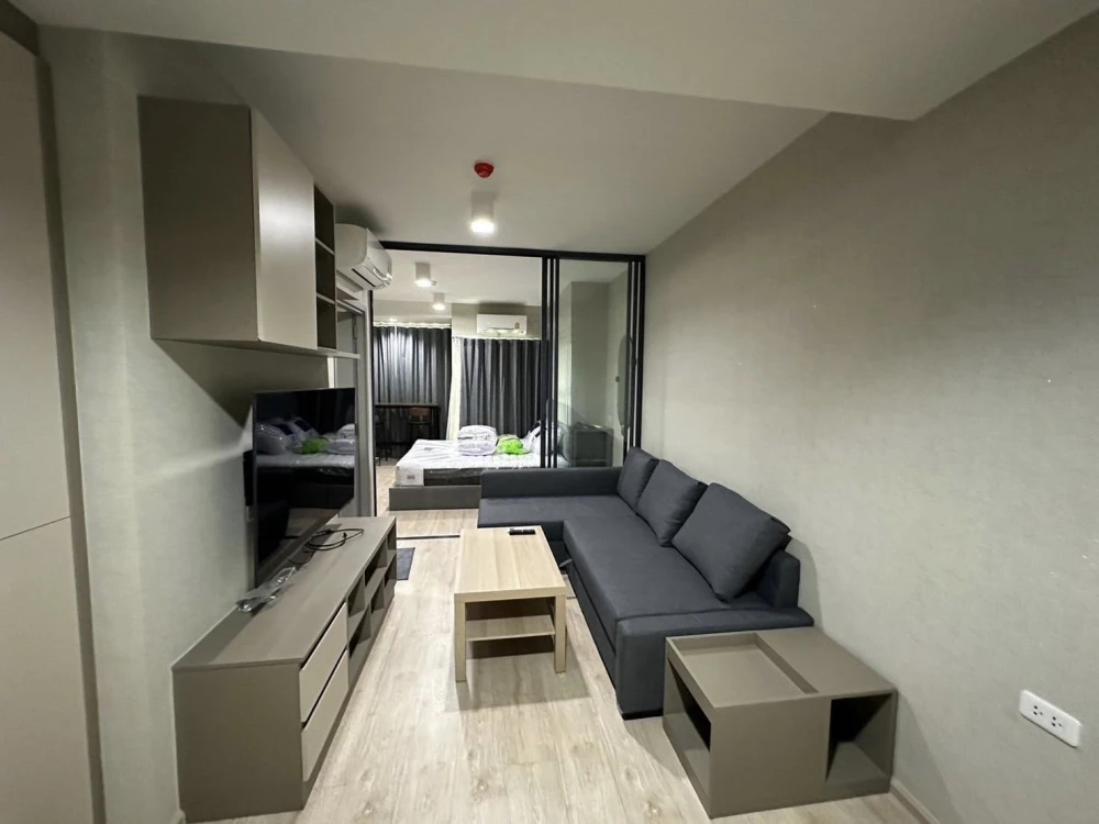 For rent or sale: Ideo Sathorn-Wongwian Yai, quiet corner room, not crowded, complete with electrical appliances. Reserve now!