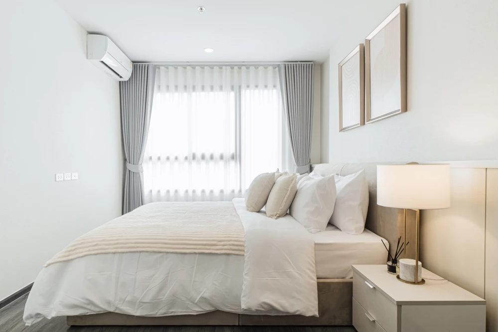 IDEO Chula Samyan for rent, located near the garden on the 19th floor, and the room's window view also overlooks the garden on the ground floor. Ready