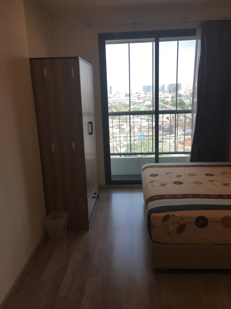 For rent: Ideo Mobi Charan-Interchange, ready-to-move-in unit with full furnishings, affordable price, high floor. Book now!