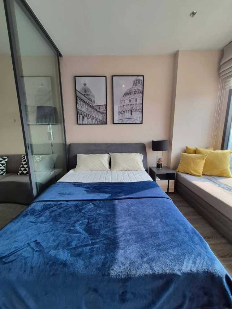 For rent: Ideo Mobi Rangnam, 28th floor, fully furnished, great location, beautiful unblocked view. Book now!