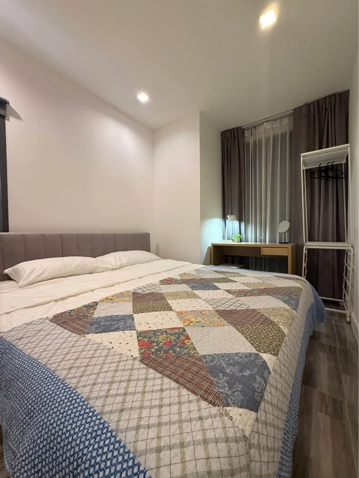 For rent: Ideo Mobi Sukhumvit, studio room, 9th floor, fully furnished. Book now!