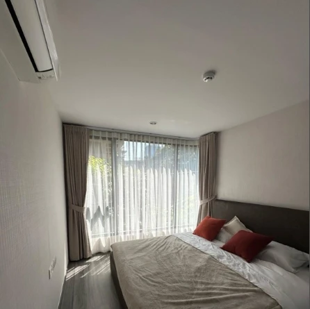 For rent: Ideo Mobi Sukhumvit 40. Spacious room, fully furnished, very livable. Book now! (Quickly!)