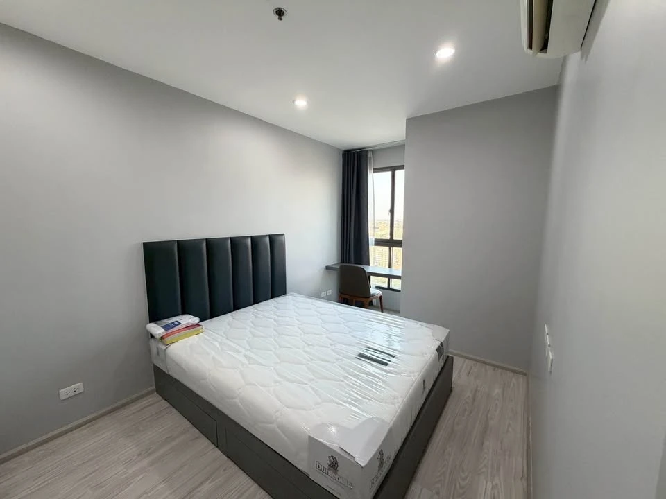 For rent: Ideo Mobi Sukhumvit Eastgate, 23rd floor, fully furnished, very livable. Book now!