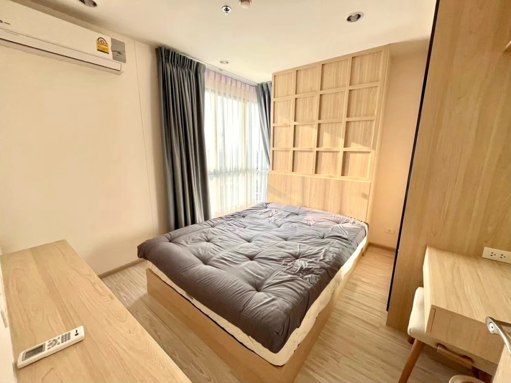 For rent: Ideo Mobi Wongsawang-Interchange, corner unit, 23rd floor, unobstructed view, good ventilation, fully furnished. Book now!