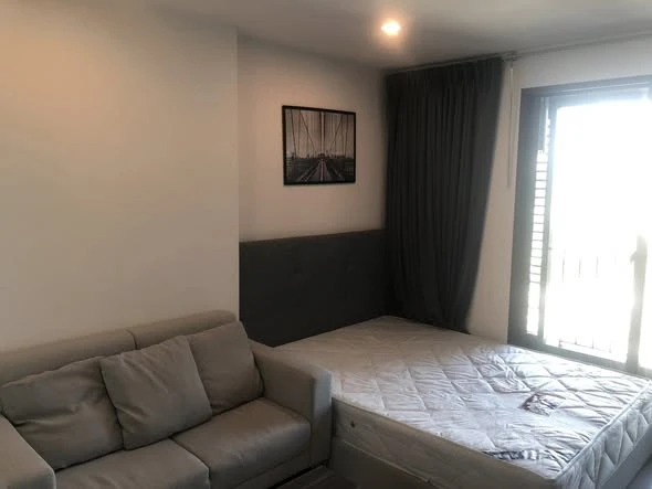 For rent: Ideo Mobi WongSawang-interchange, studio room, 26th floor, high view, reasonable price. Come reserve before you miss your chance.